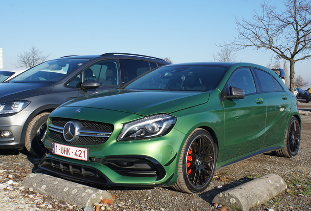 Mercedes-AMG A 45 W176 2015