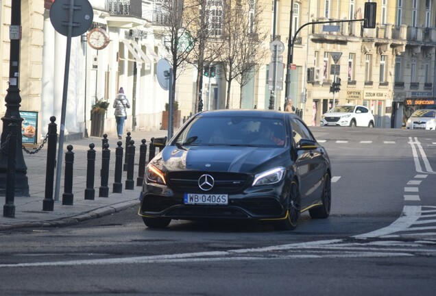 Mercedes-AMG CLA 45 C117 Yellow Night Edition