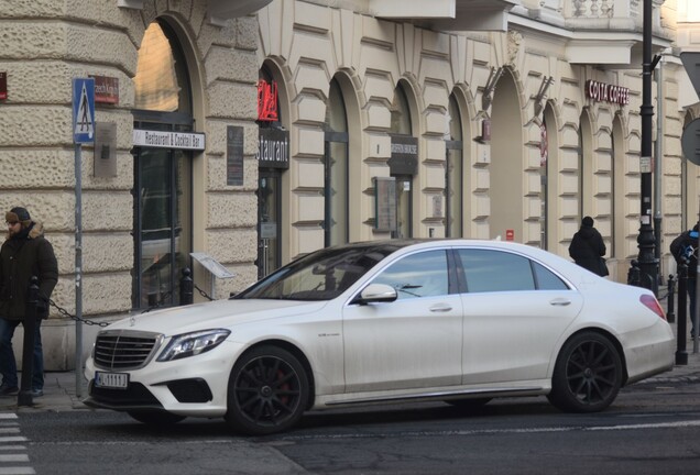 Mercedes-AMG S 63 V222