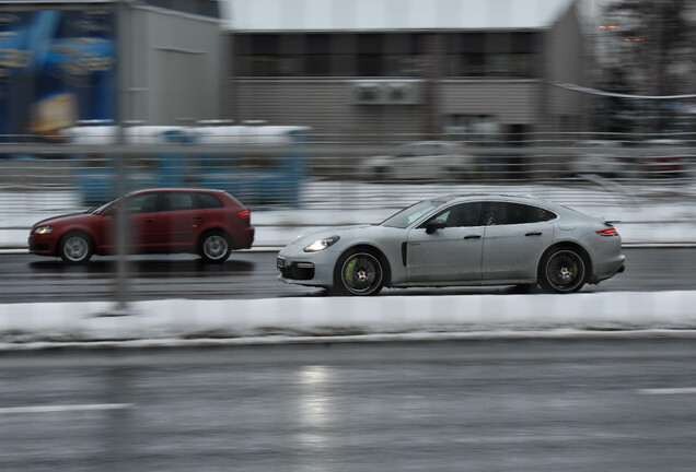 Porsche 971 Panamera Turbo S E-Hybrid