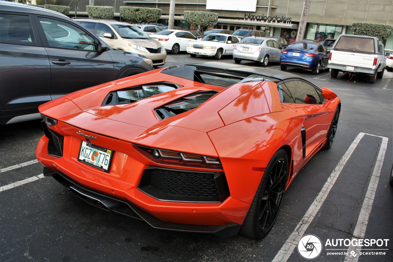 Lamborghini Aventador LP700-4 Roadster