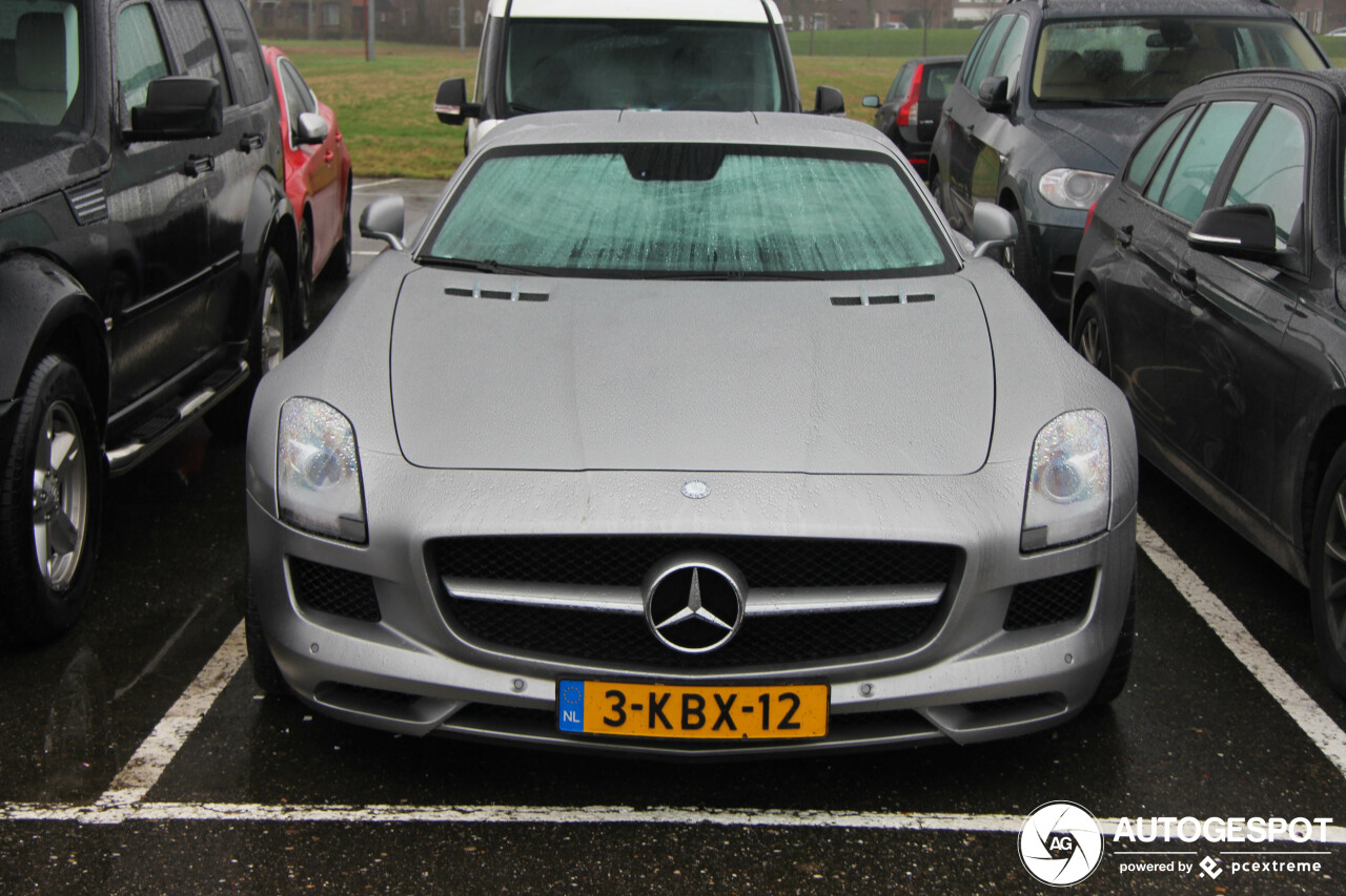 Mercedes-Benz SLS AMG