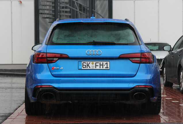 Audi RS4 Avant B9