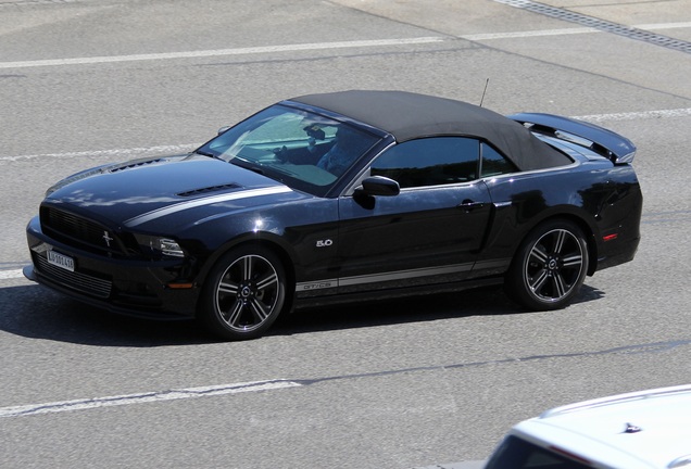 Ford Mustang GT California Special Convertible 2013