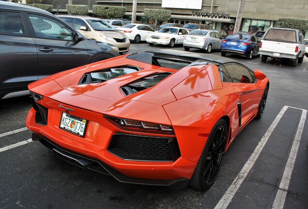 Lamborghini Aventador LP700-4 Roadster