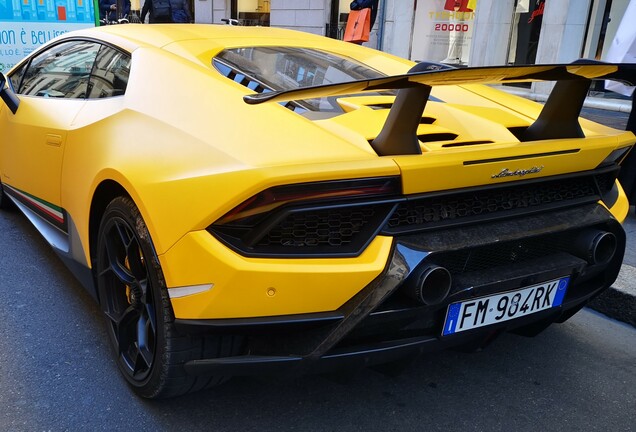 Lamborghini Huracán LP640-4 Performante