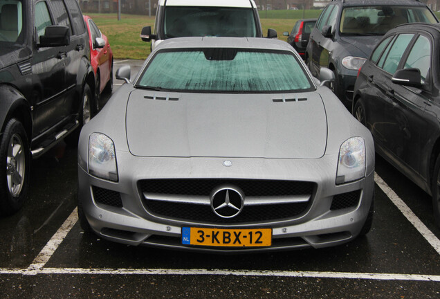 Mercedes-Benz SLS AMG