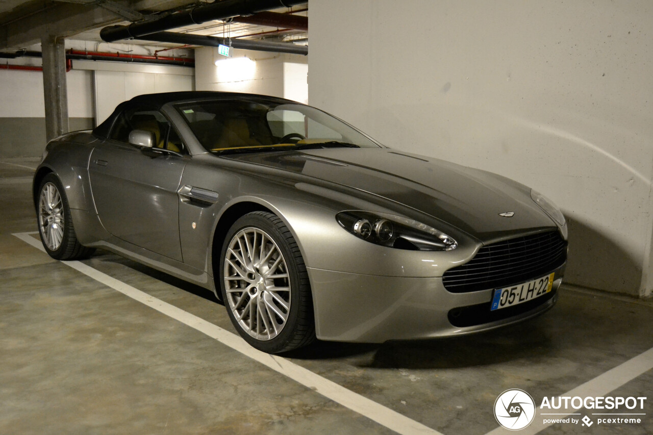 Aston Martin V8 Vantage Roadster