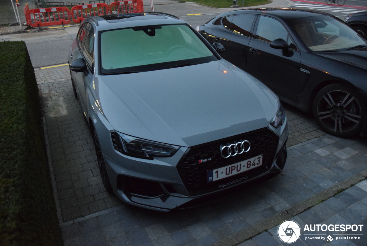 Audi RS4 Avant B9