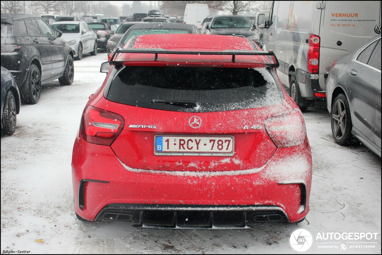 Mercedes-AMG A 45 W176 2015