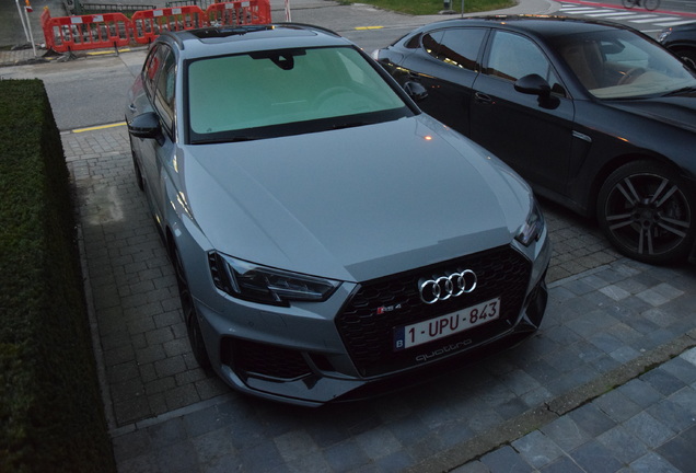 Audi RS4 Avant B9