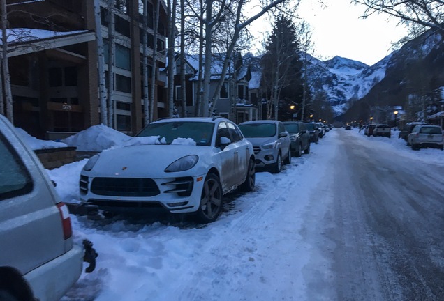 Porsche 95B Macan Turbo