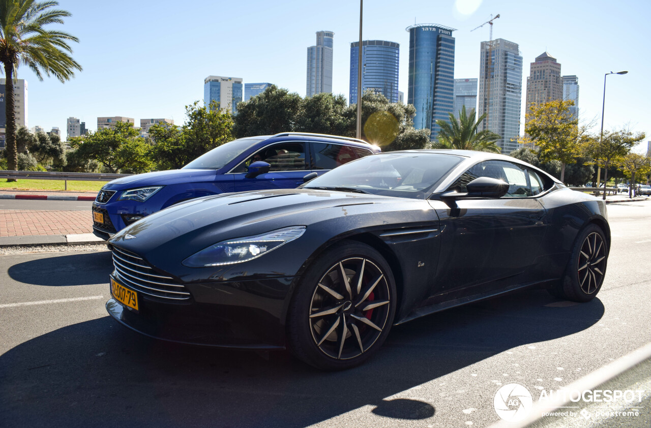 Aston Martin DB11