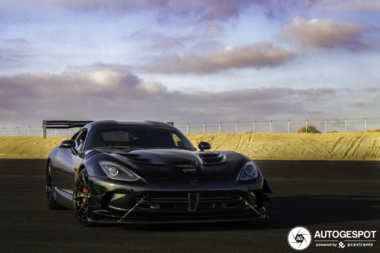 SRT 2016 Viper ACR Extreme