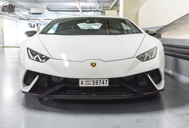 Lamborghini Huracán LP640-4 Performante