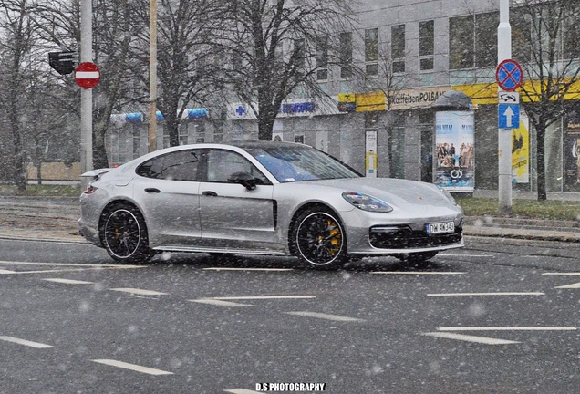 Porsche 971 Panamera Turbo