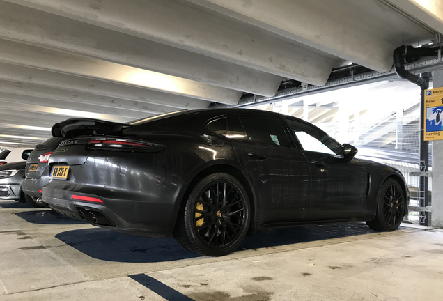 Porsche 971 Panamera Turbo S E-Hybrid