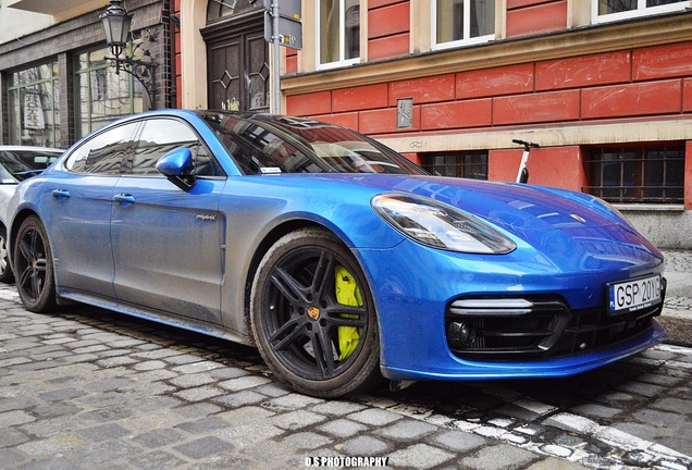 Porsche 971 Panamera Turbo S E-Hybrid