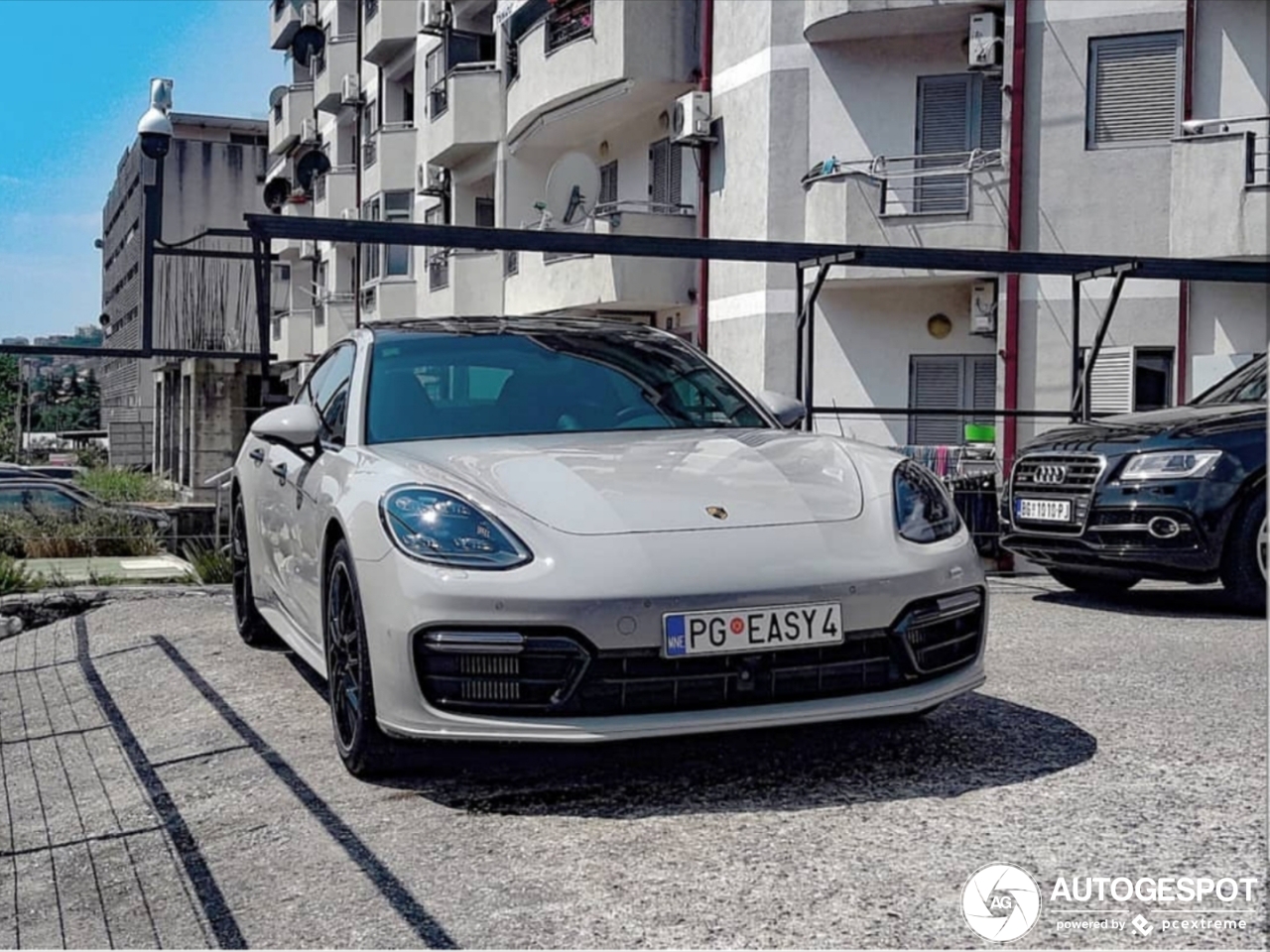 Porsche 971 Panamera Turbo