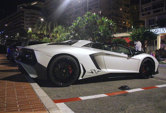 Lamborghini Aventador LP750-4 SuperVeloce Roadster