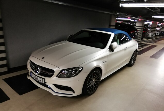 Mercedes-AMG C 63 S Convertible A205 Ocean Blue Edition