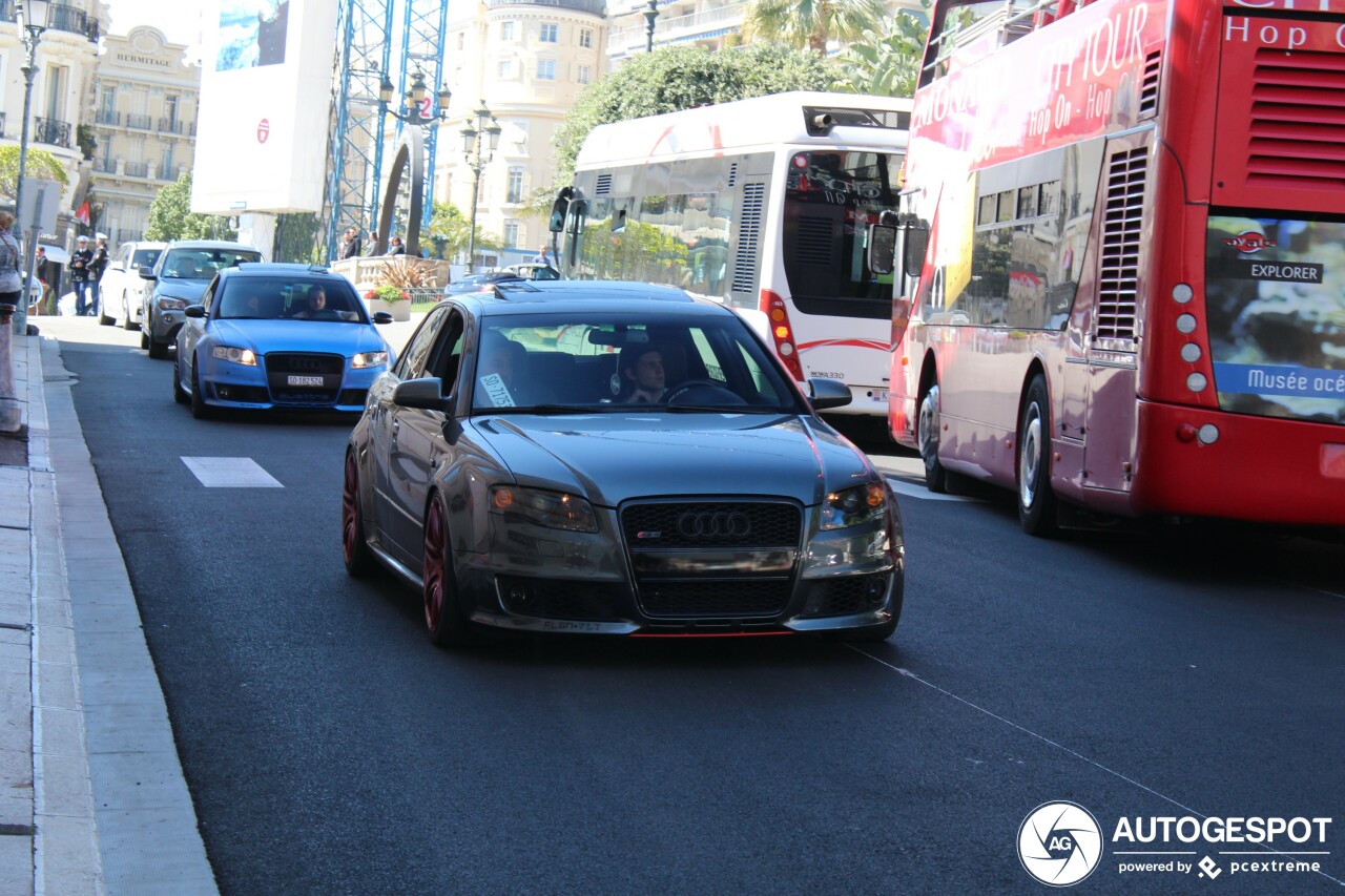 Audi RS4 Sedan