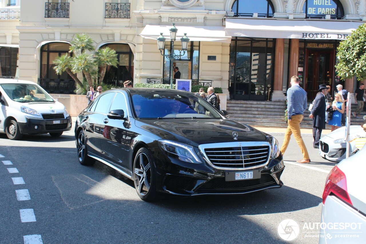 Mercedes-Benz S 63 AMG V222