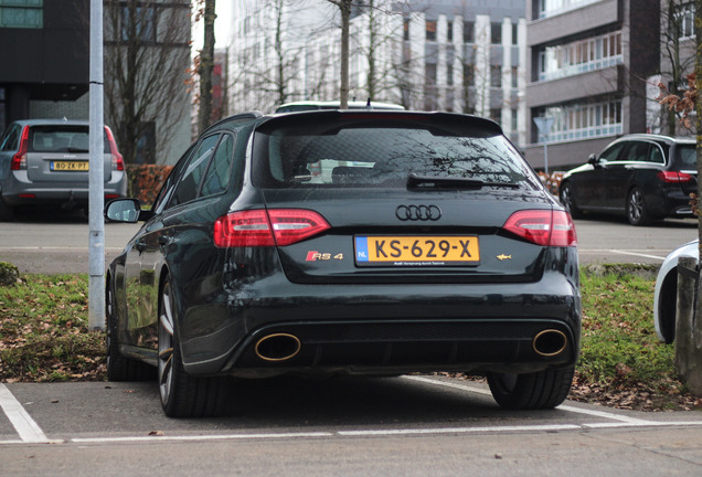 Audi RS4 Avant B8