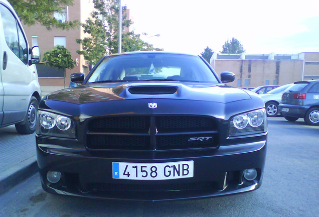 Dodge Charger SRT-8