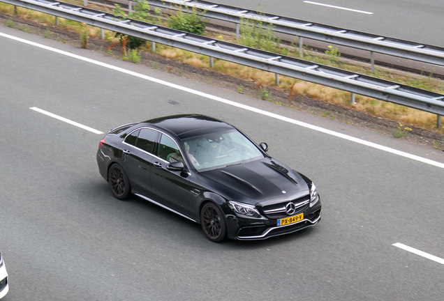 Mercedes-AMG C 63 S W205