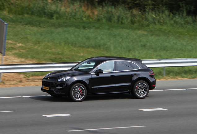 Porsche 95B Macan Turbo