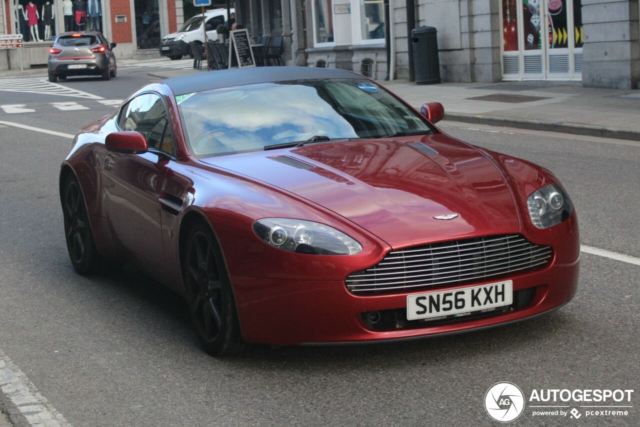 Aston Martin V8 Vantage