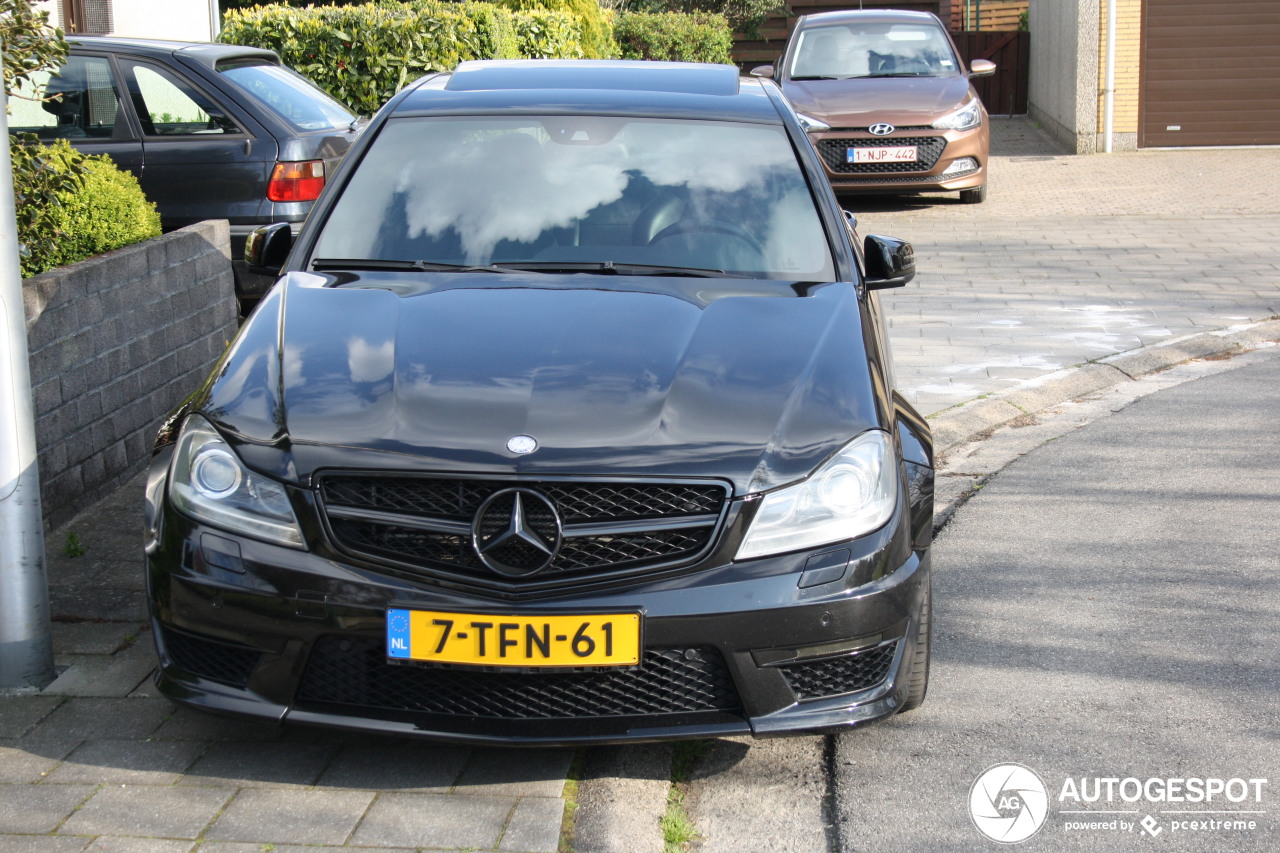 Mercedes-Benz C 63 AMG W204 2012