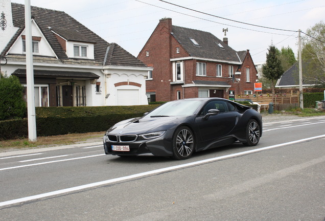 BMW i8