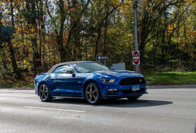 Ford Mustang GT California Special Convertible 2016