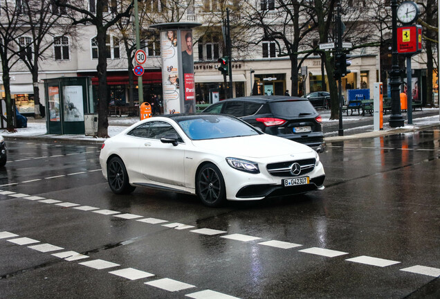 Mercedes-Benz S 63 AMG Coupé C217