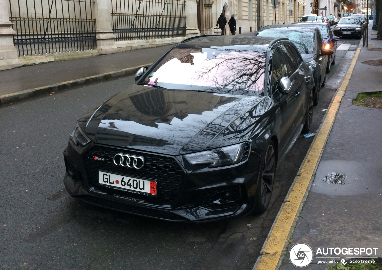 Audi RS4 Avant B9