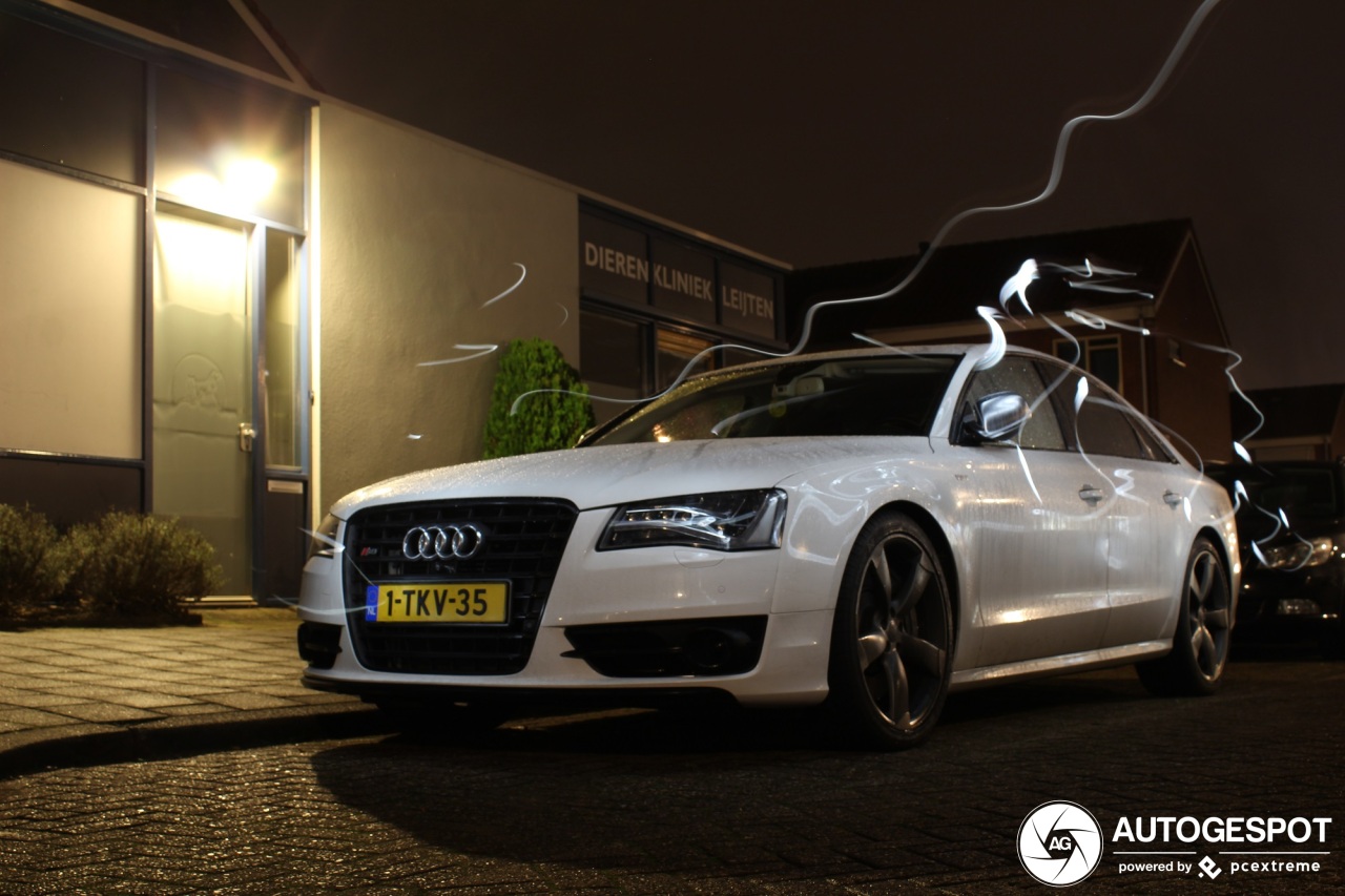 Audi S8 D4