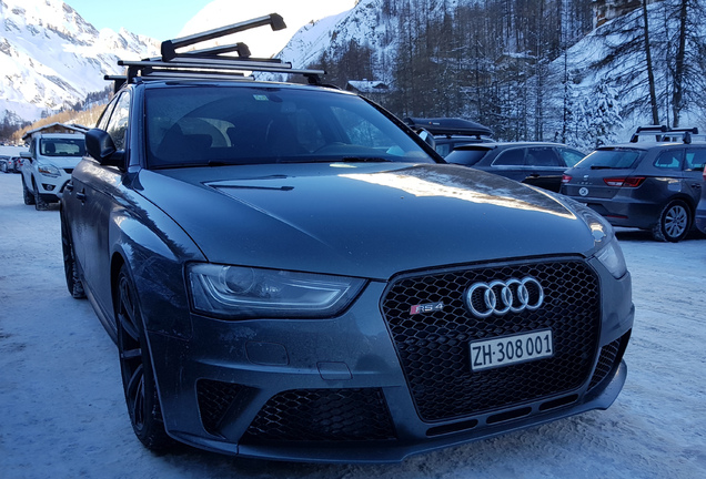 Audi RS4 Avant B8