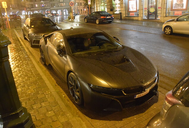 BMW i8