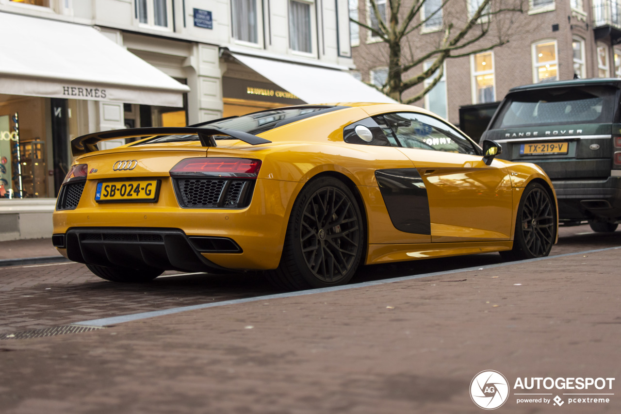 Audi R8 V10 Plus 2015