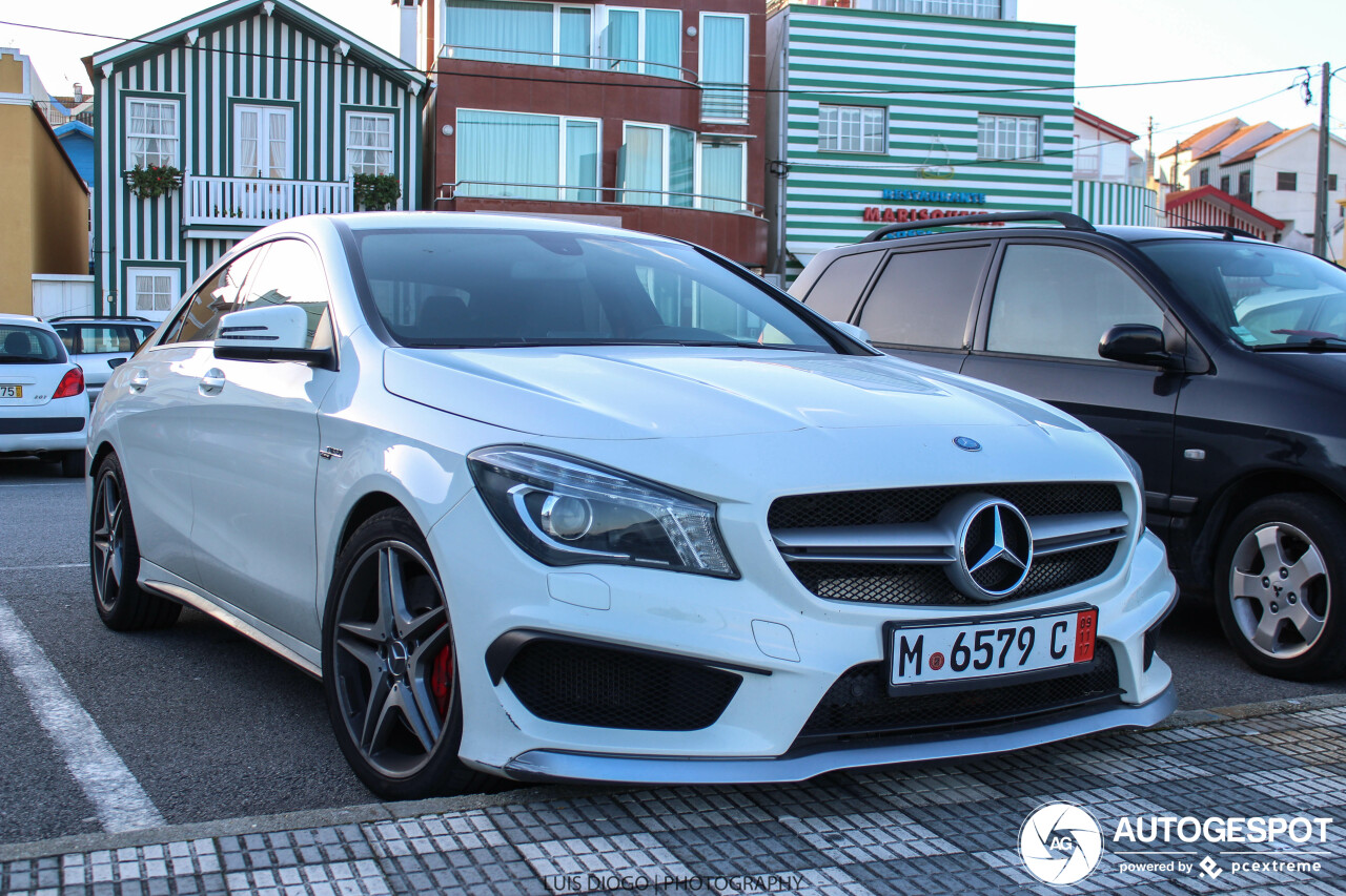 Mercedes-Benz CLA 45 AMG C117