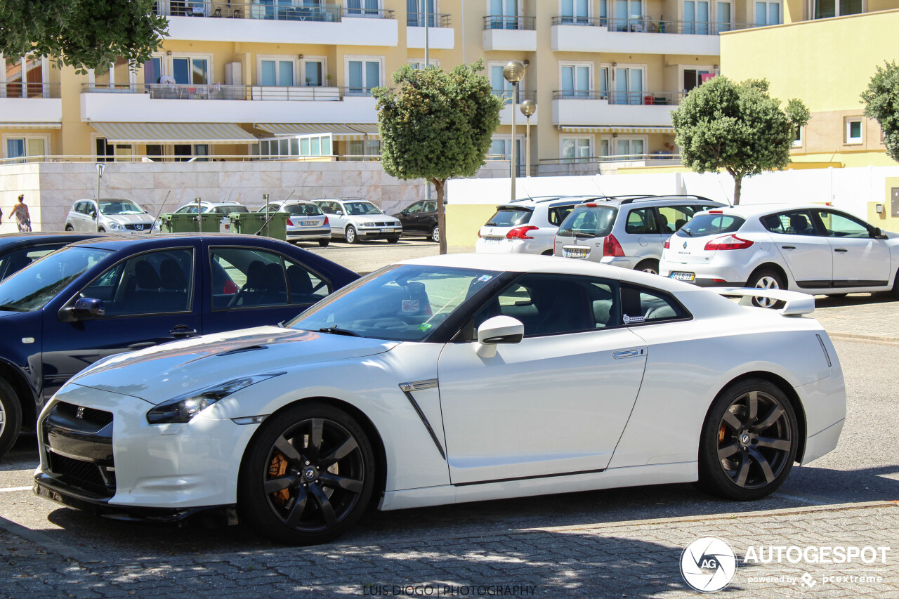 Nissan GT-R - 28 January 2019 - Autogespot