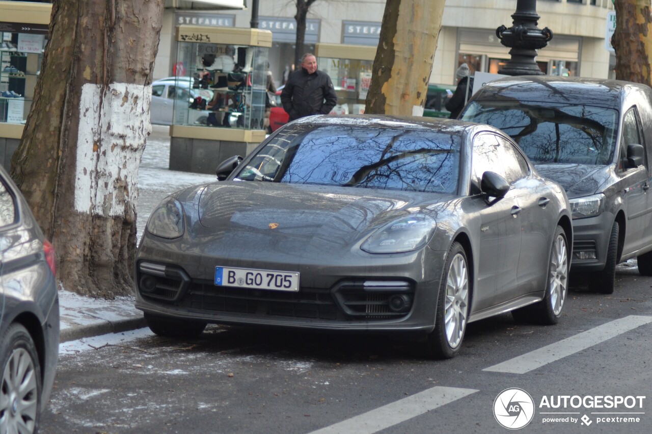 Porsche 971 Panamera Turbo S E-Hybrid