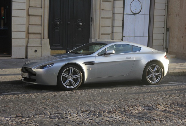 Aston Martin V8 Vantage
