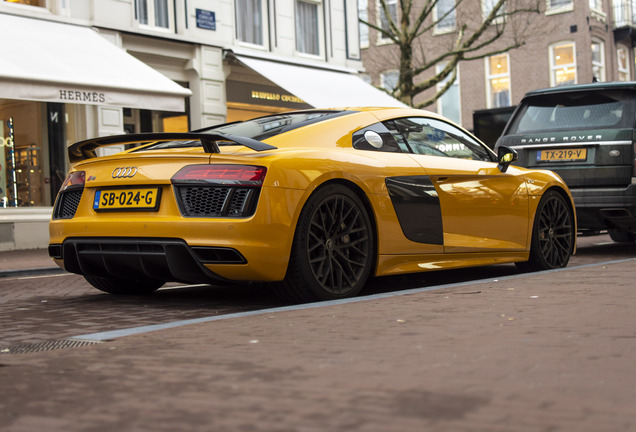 Audi R8 V10 Plus 2015