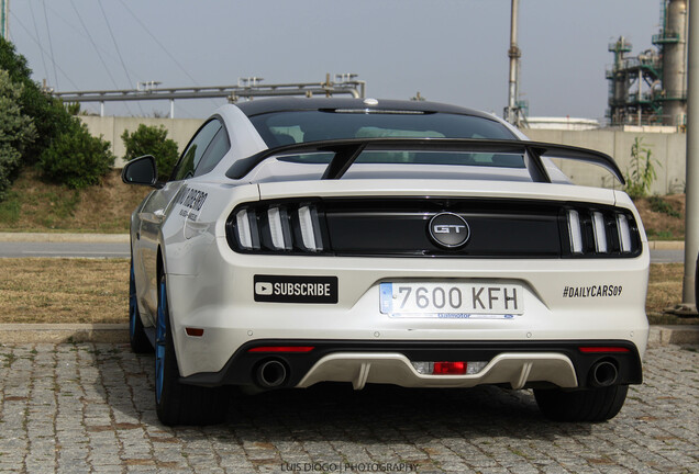 Ford Mustang GT 2015 Black Shadow Edition