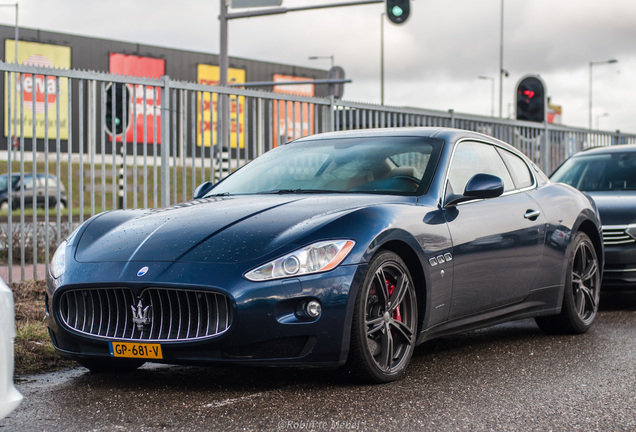 Maserati GranTurismo S Automatic