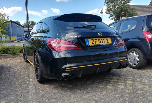 Mercedes-AMG CLA 45 Shooting Brake X117 Yellow Night Edition