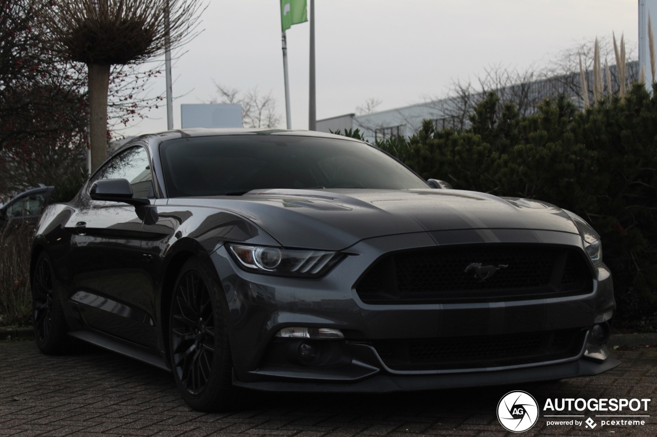 Ford Mustang GT 2015